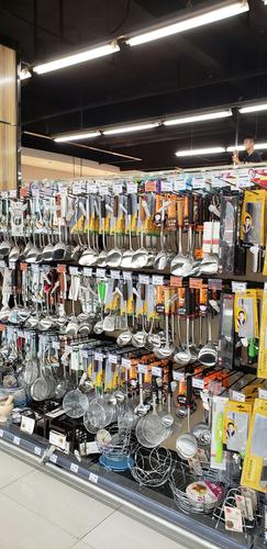 9.6钟祥中百广场店开业前日杂陈列图片 细节铸就烟火气