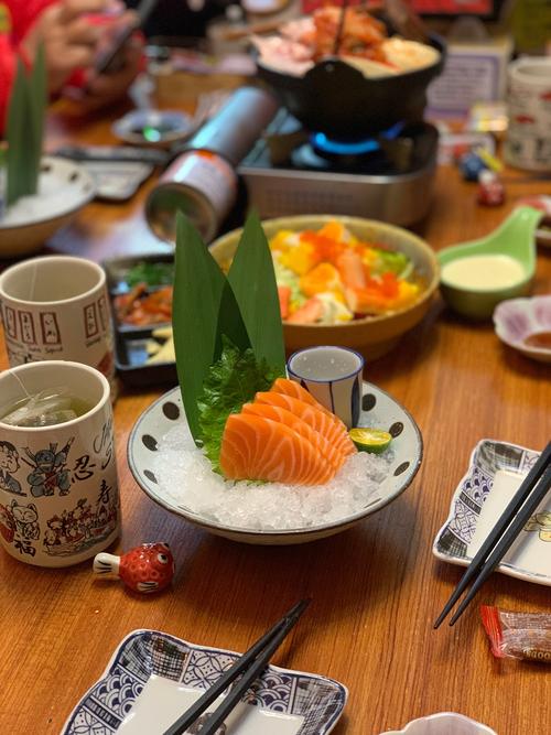 清新日杂百货店风寿司店